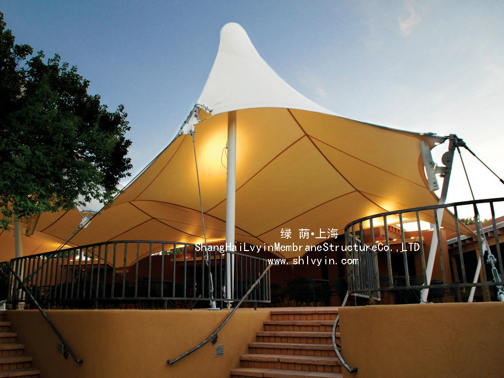 東勝體育場鋼結構合攏精度及現(xiàn)場檢測