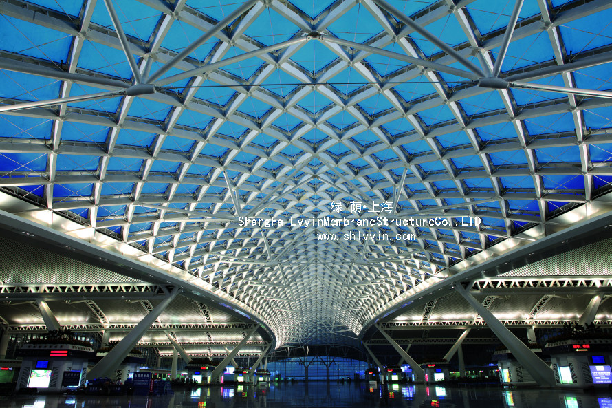 什么是下沉式膜結構廣場？