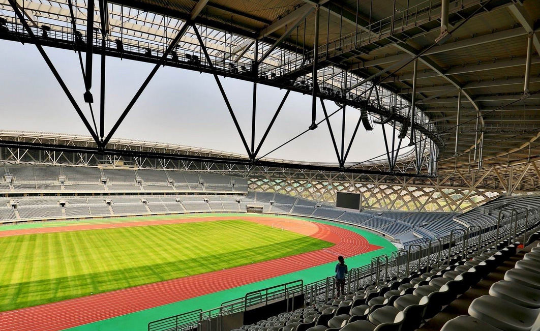 1492566243356389.jpg 淮安鋼結(jié)構(gòu)體育場(chǎng)02.jpg